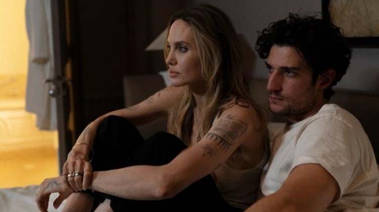 Кадр из к/ф «Кутюр»