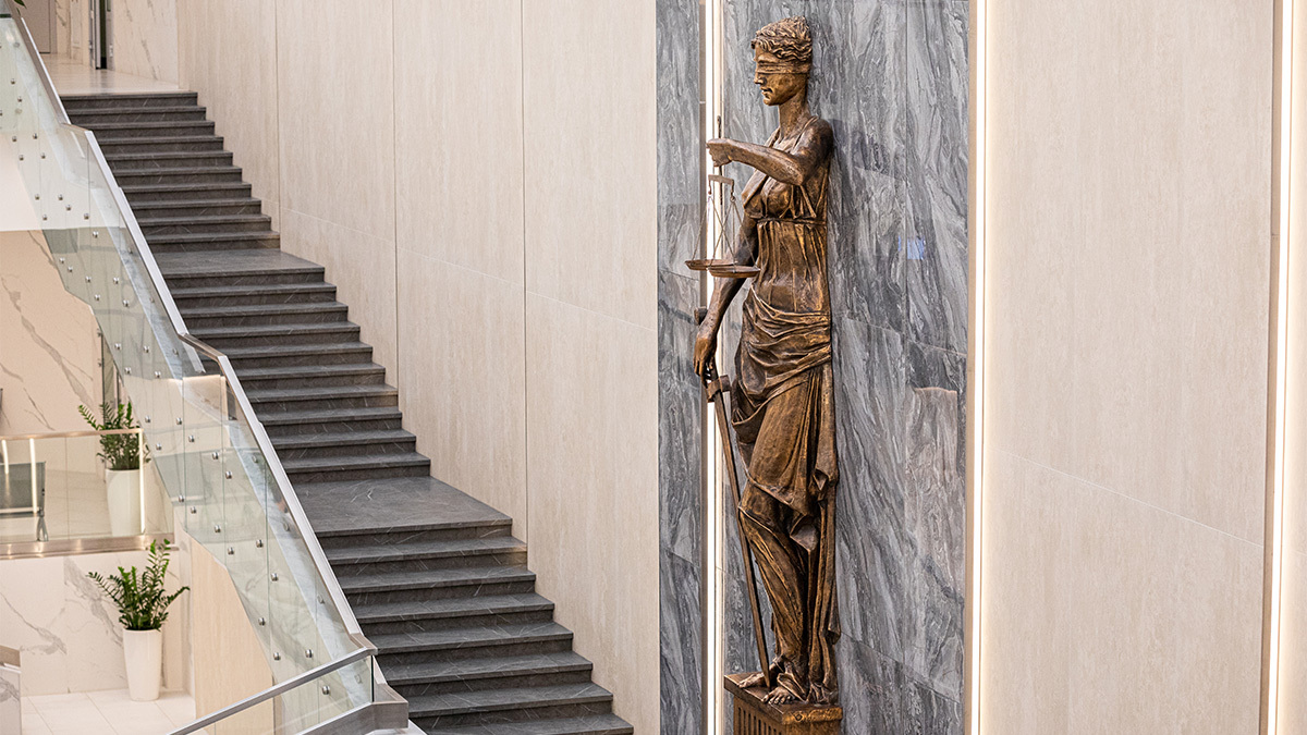 Евгений Разумный / Ведомости